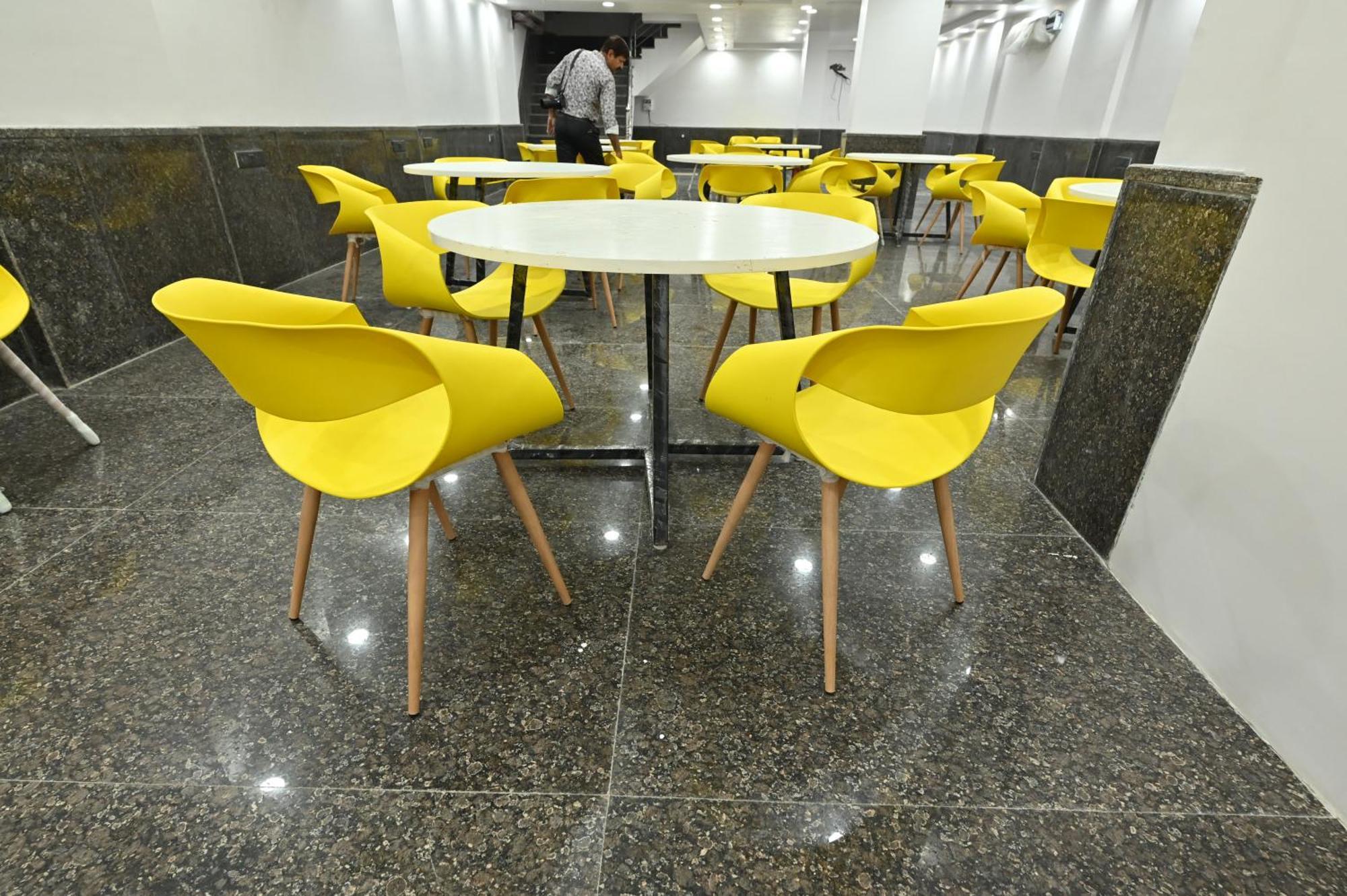 Hotel Down Town Paschim Vihar เดลี ภายนอก รูปภาพ
