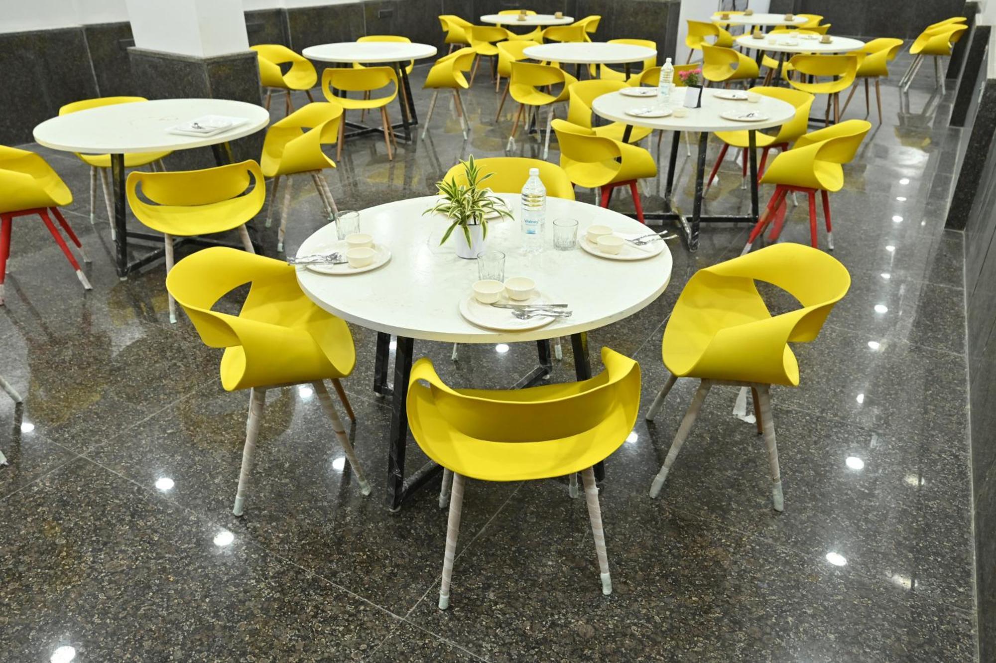 Hotel Down Town Paschim Vihar เดลี ภายนอก รูปภาพ