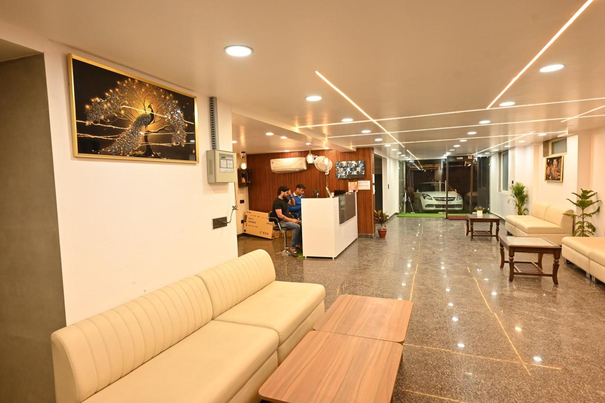 Hotel Down Town Paschim Vihar เดลี ภายนอก รูปภาพ