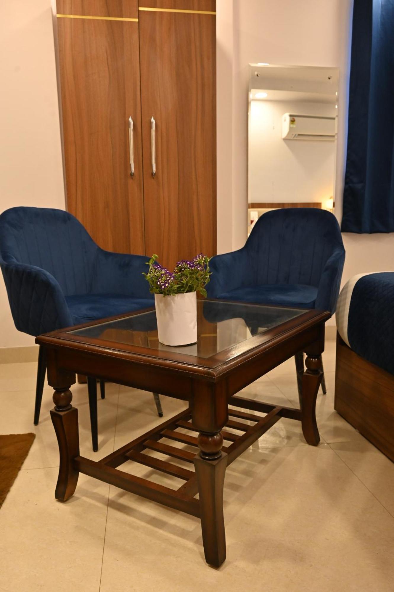 Hotel Down Town Paschim Vihar เดลี ภายนอก รูปภาพ