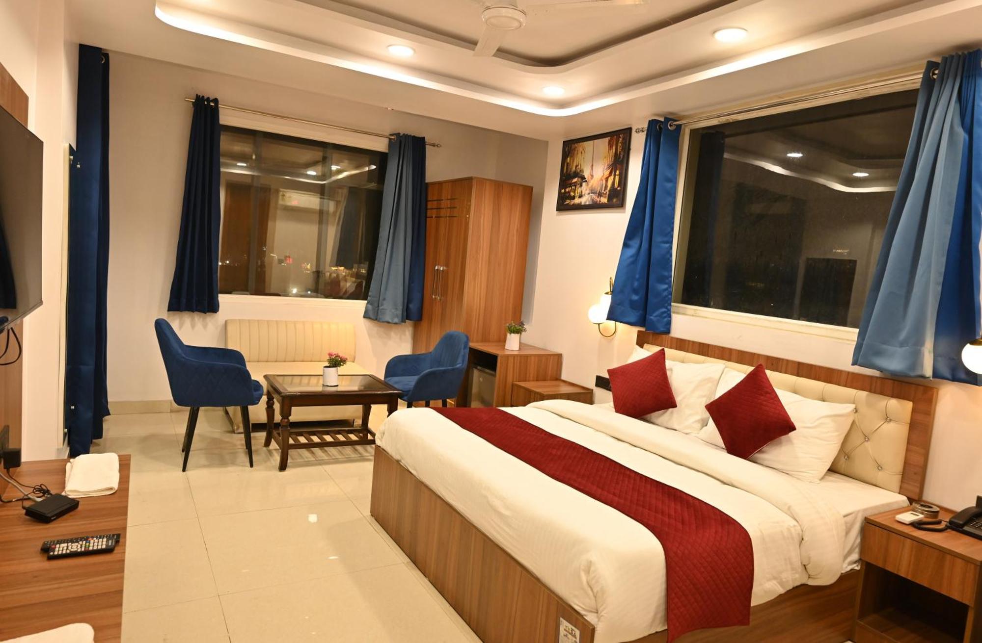 Hotel Down Town Paschim Vihar เดลี ภายนอก รูปภาพ